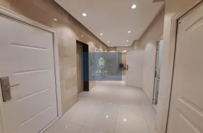 Apartment - 1 Bedroom - 1 Bathroom for rent in Ras Abu Aboud - Doha