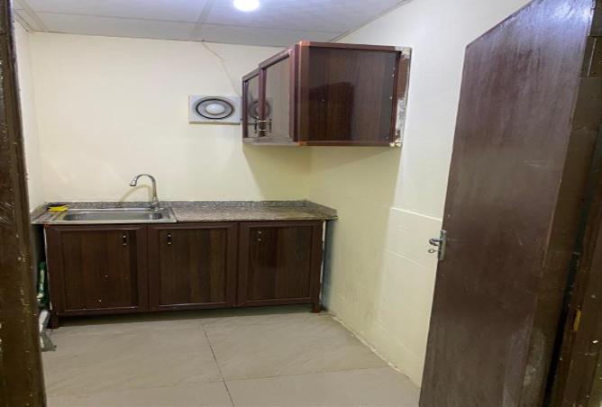 957832 - Property Image 2