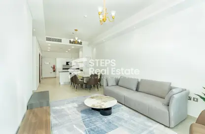 Apartment - 2 Bedrooms - 3 Bathrooms for sale in Marina Tower 12 - Marina District - Lusail