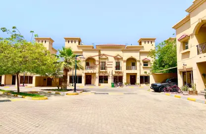 فيلا - 4 غرف نوم - 4 حمامات للايجار في فلل عين خالد - عين خالد - الدوحة