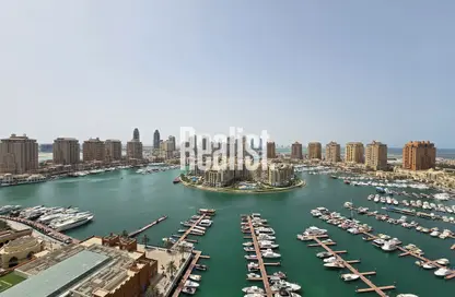 (بنتهاوس  (روف - 3 غرف نوم - 4 حمامات للايجار في طريق بورتو الغربي - بورتو أرابيا - جزيرة اللؤلؤة - الدوحة