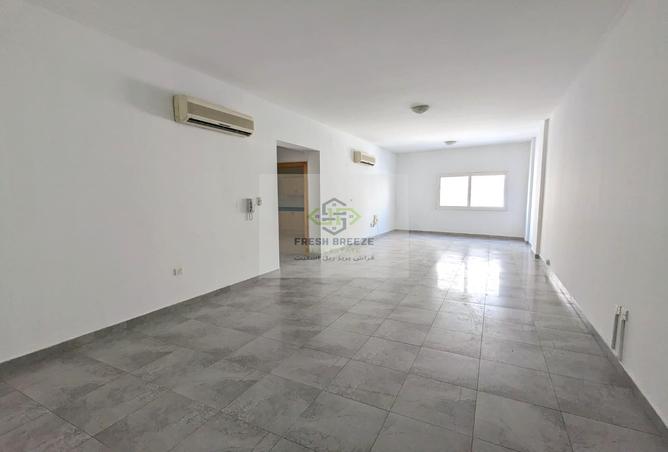 938271 - Property Main Image