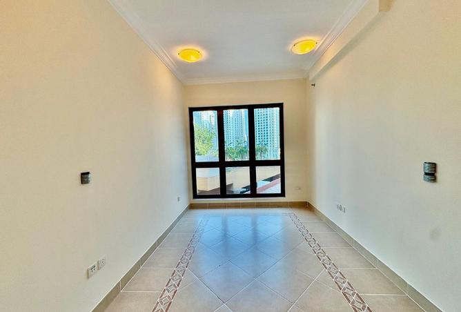 984882 - Property Main Image