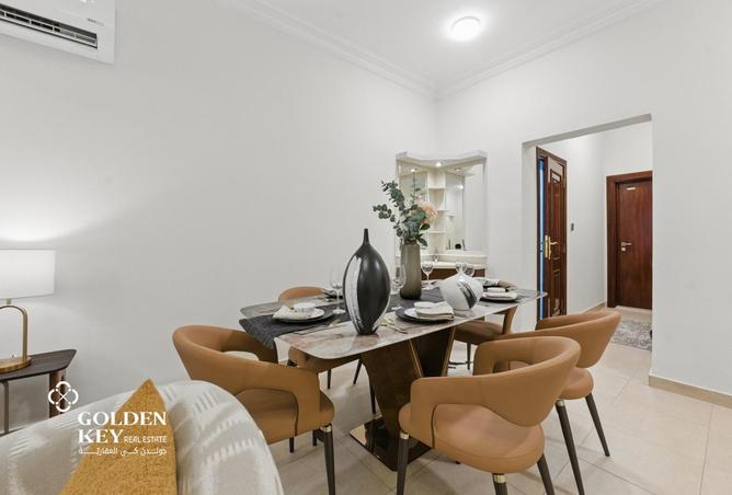 897042 - Property Image 2