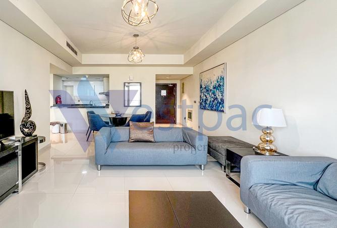 883739 - Property Image 2