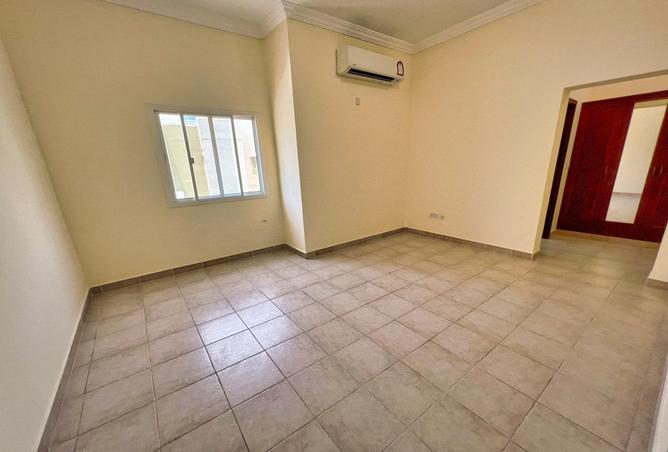 914038 - Property Image 2