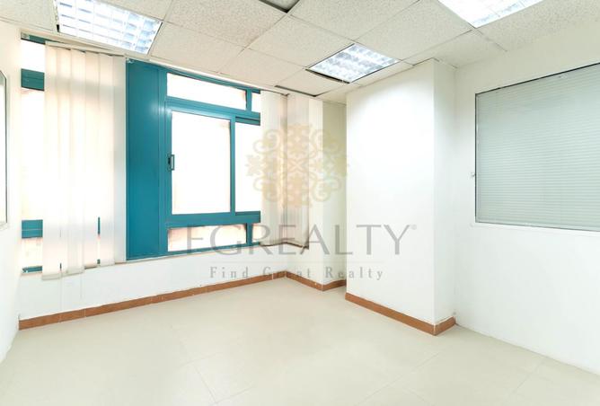 988804 - Property Image 3