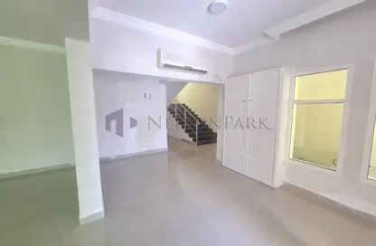 Compound - 4 Bedrooms - 4 Bathrooms for rent in Al Gharrafa - Al Gharrafa - Doha