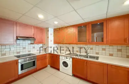Apartment - 2 Bedrooms - 2 Bathrooms for rent in East Porto Drive - Porto Arabia - The Pearl Island - Doha