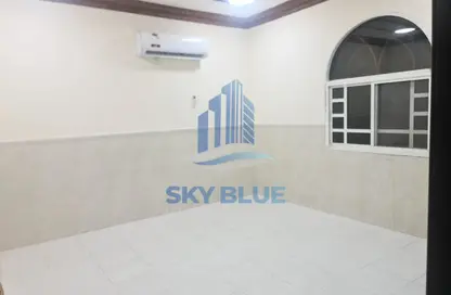 Apartment - 2 Bedrooms - 2 Bathrooms for rent in Bu Hamour Street - Abu Hamour - Doha