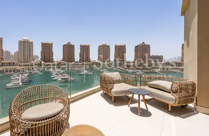 شقة - 2 غرف نوم - 3 حمامات للايجار في The St. Regis Marsa Arabia Island - Marsa Arabia - جزيرة اللؤلؤة - الدوحة