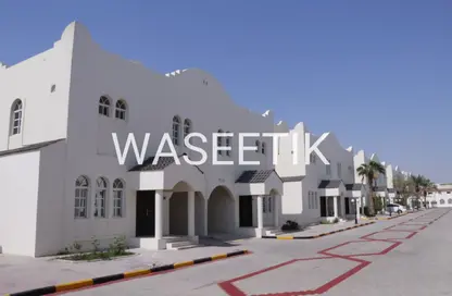 فيلا - 5 غرف نوم - 4 حمامات للايجار في الثمامة - الثمامة - الدوحة