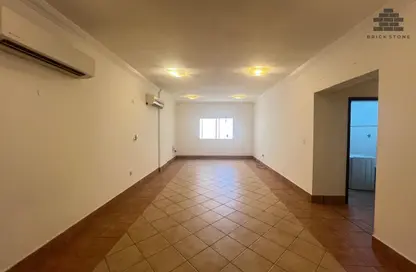Apartment - 2 Bedrooms - 3 Bathrooms for rent in Anas Street - Fereej Bin Mahmoud North - Fereej Bin Mahmoud - Doha