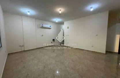Apartment - 2 Bedrooms - 2 Bathrooms for rent in Down Town - Down Town - Al Khor
