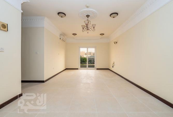 1002217 - Property Image 2