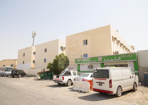 سكن عمال - 1 حمام للكراء في المنطقة الصناعية - الدوحة