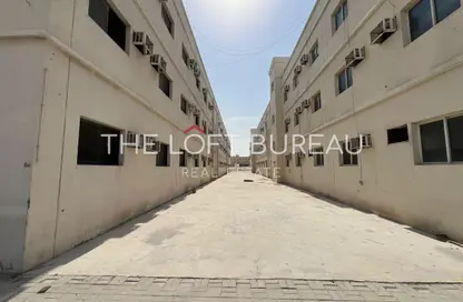 Bulk Rent Units - Studio - 7+ Bathrooms for rent in Industrial Area - Industrial Area - Doha