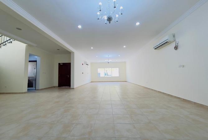 937758 - Property Image 3