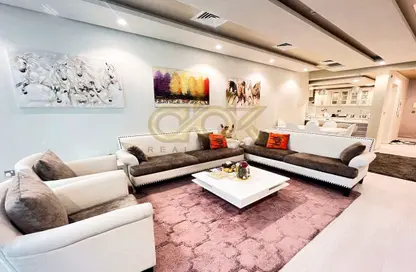 Apartment - 2 Bedrooms - 3 Bathrooms for rent in West Bay Tower - West Bay - West Bay - Doha