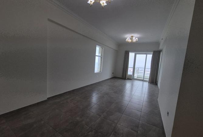 992351 - Property Image 2