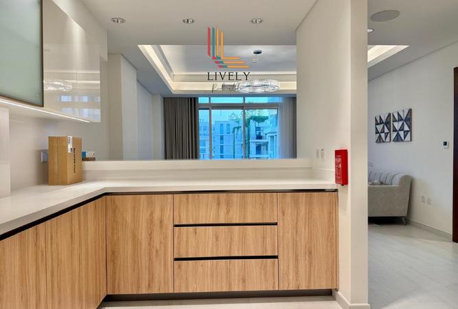 988771 - Property Image 2