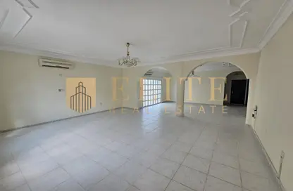 Compound - 5 Bedrooms - 4 Bathrooms for rent in Al Thumama - Al Thumama - Doha