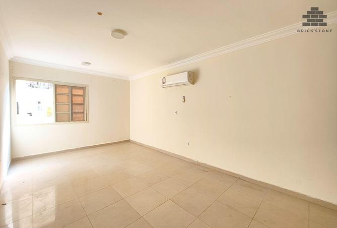 1010681 - Property Image 2