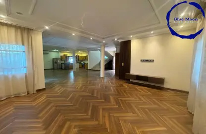فيلا - 4 غرف نوم - 5 حمامات للايجار في فلل واست باي لاغون - وست باي لاجون - بحيرة وست لاجون - الدوحة