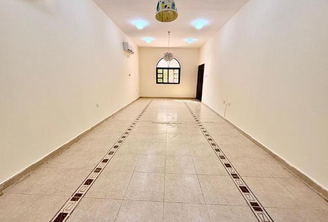 943575 - Property Image 3