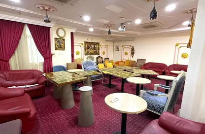 Shop - Studio - 2 Bathrooms for rent in Old Al Ghanim - Al Ghanim - Doha