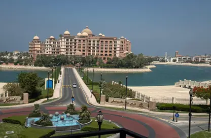 Apartment - 1 Bedroom - 2 Bathrooms for rent in Qanat Quartier - The Pearl Island - Doha