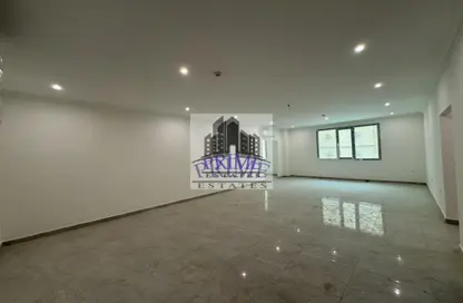 Apartment - 2 Bedrooms - 3 Bathrooms for rent in Al Nasr Street - Al Nasr - Doha