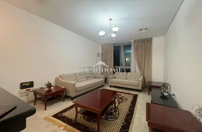 Apartment - 2 Bedrooms - 2 Bathrooms for sale in Zig Zag Towers - West Bay - Doha