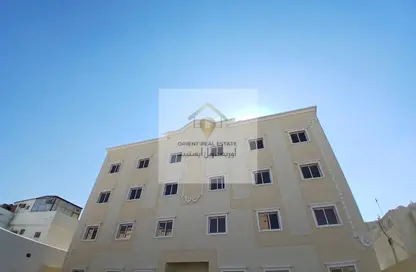 Apartment - 3 Bedrooms - 3 Bathrooms for rent in Al Khazin Street - Madinat Khalifa South - Madinat Khalifa - Doha