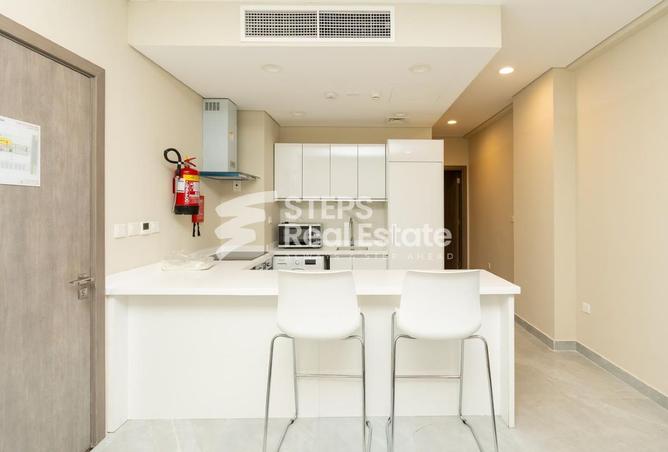 932344 - Property Image 2