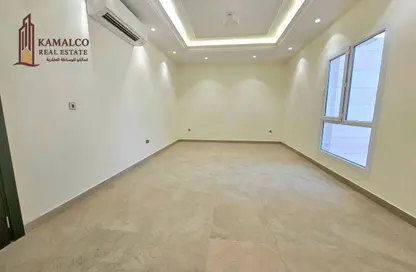 Apartment - 2 Bedrooms - 2 Bathrooms for rent in Al Nasr Street - Al Nasr - Doha