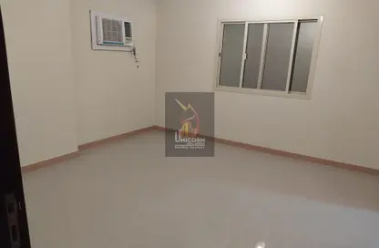 Empty Room image for: Apartment - 3 Bedrooms - 3 Bathrooms for rent in Thabit Bin Zaid Street - Al Mansoura - Doha, Image 1