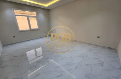 شقة - 2 غرف نوم - 2 حمامات للايجار في شارع الخازن - مدينة خليفة جنوب - مدينة خليفة - الدوحة