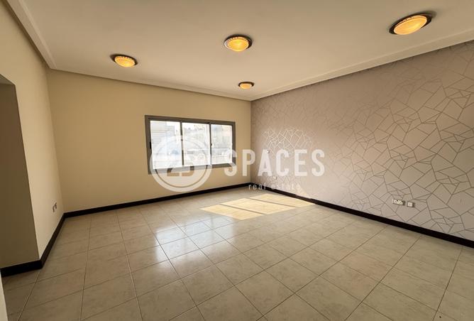 988779 - Property Image 3