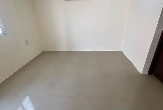 952838 - Property Image 2