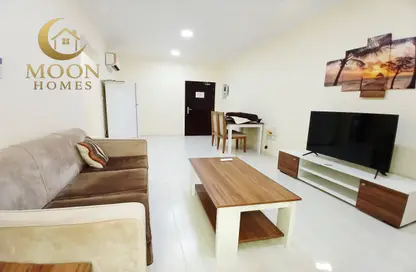Apartment - 1 Bedroom - 1 Bathroom for rent in Umm Ghuwalina - Umm Ghuwailina - Doha