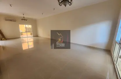 مجمع سكني - 4 غرف نوم - 3 حمامات للايجار في شارع المطار القديم - طريق المطار القديم - الدوحة