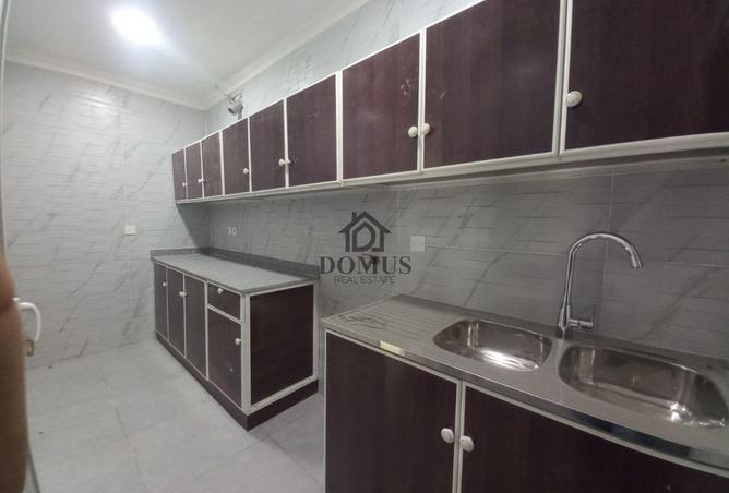 976472 - Property Image 2