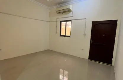 Apartment - Studio - 1 Bathroom for rent in Ain Khaled - Doha