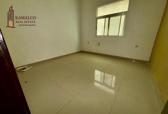 906259 - Property Image 3