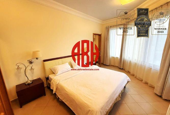 988589 - Property Image 2