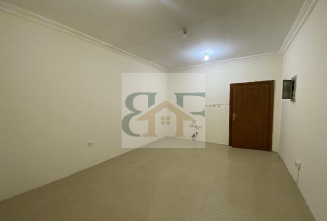 933463 - Property Image 2