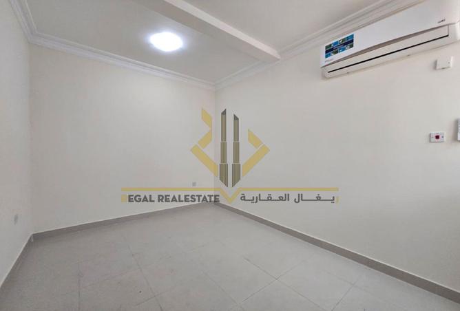 947145 - Property Image 3