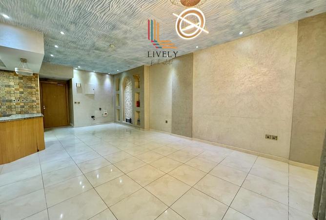 951765 - Property Image 3