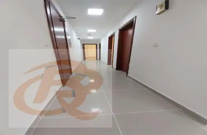 شقة - 2 غرف نوم - 2 حمامات للايجار في شارع عبدالله بن مسعود - فريج بن محمود - الدوحة